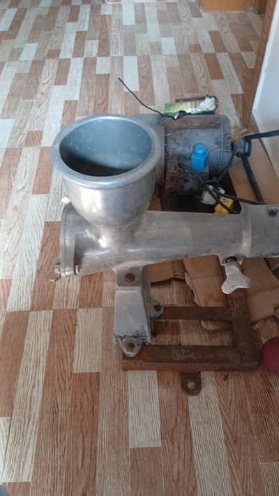 Juicer machine with Motar and Stand
