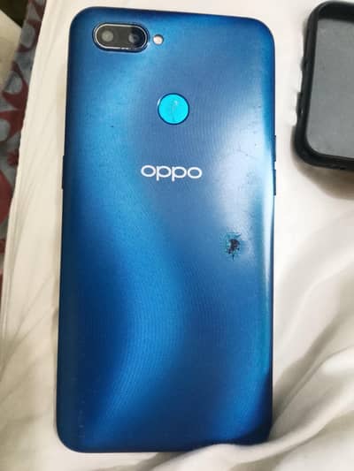 OPPO A12
