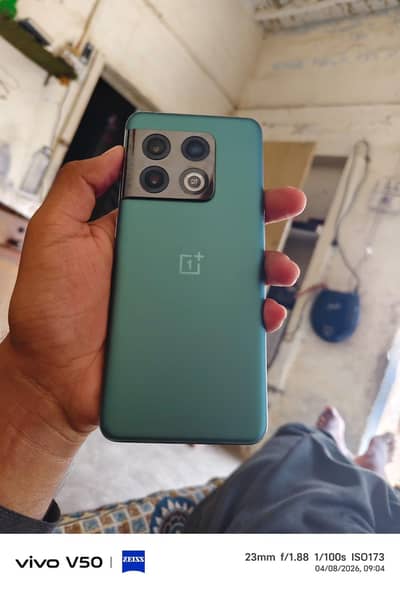 One Plus 10 Pro