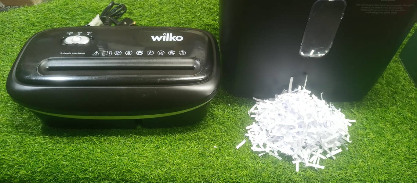 Typewriter,, laminating Machine and paper shredder or printer 4