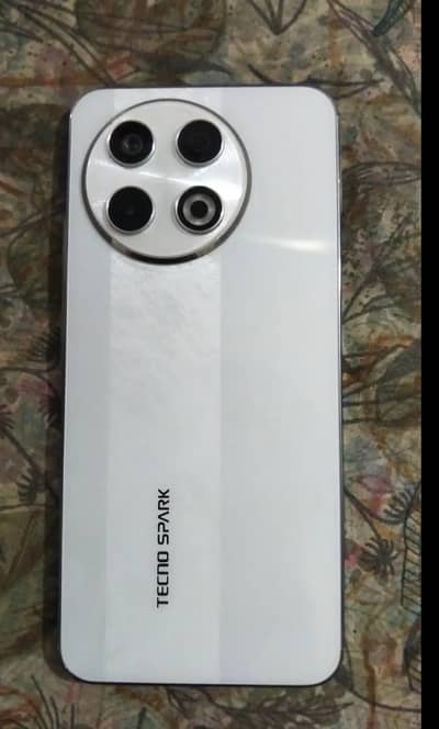 Tecno SPARK 30 Pro