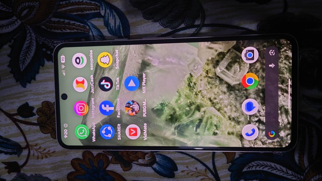 Google Pixel 8 3