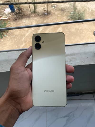 Samsung Mobile A06
