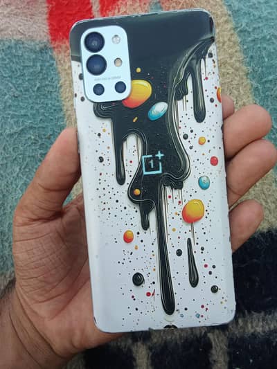 One Plus 9R