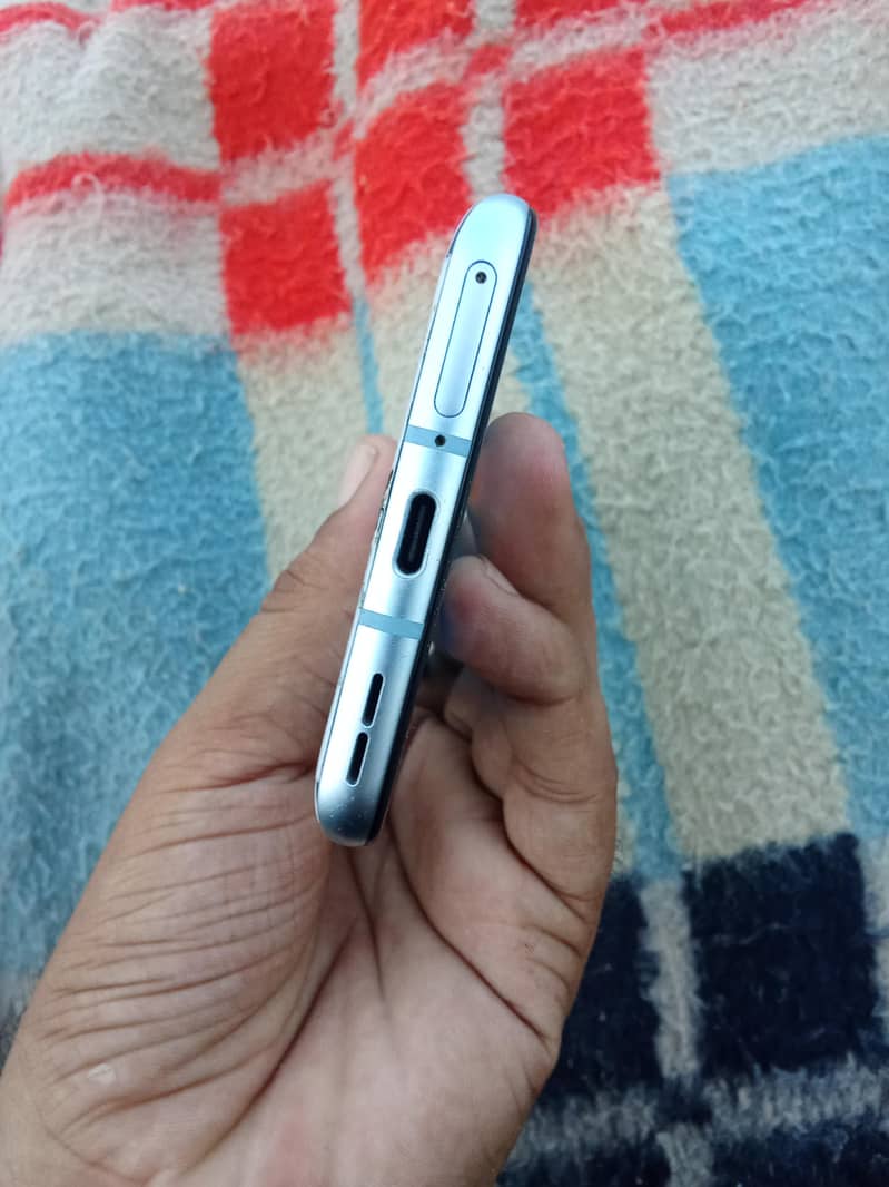 One Plus 9R 3