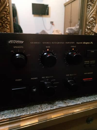 Stereo integrated Amplifier