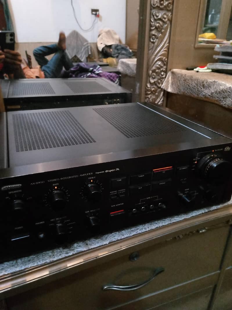 Stereo integrated Amplifier 3