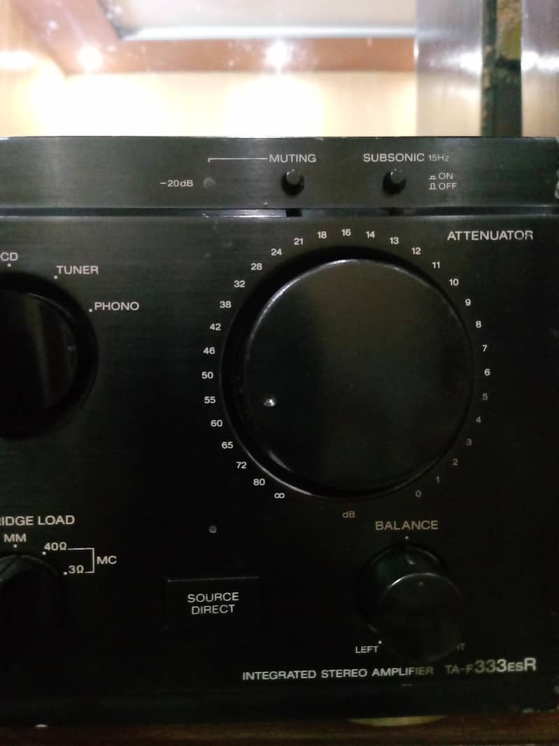 Stereo integrated Amplifier 10