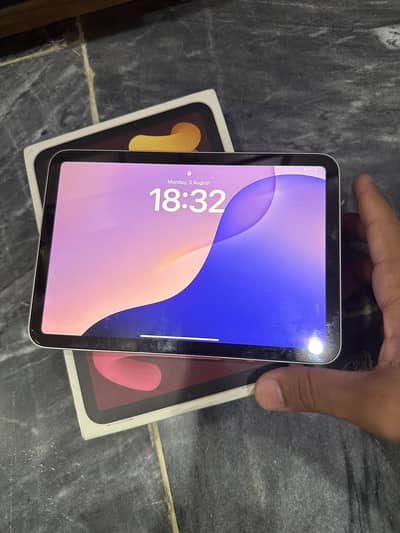 iPad mini ( 6th generation)