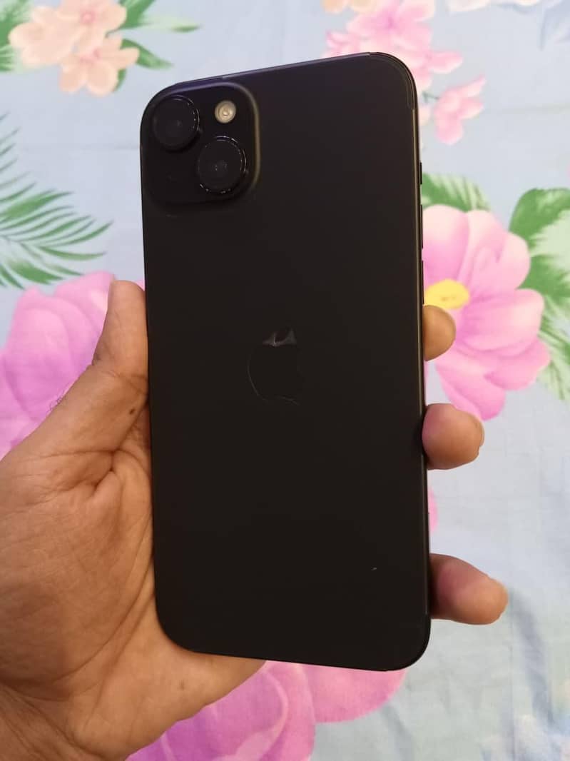 Apple iPhone 15 plus 4