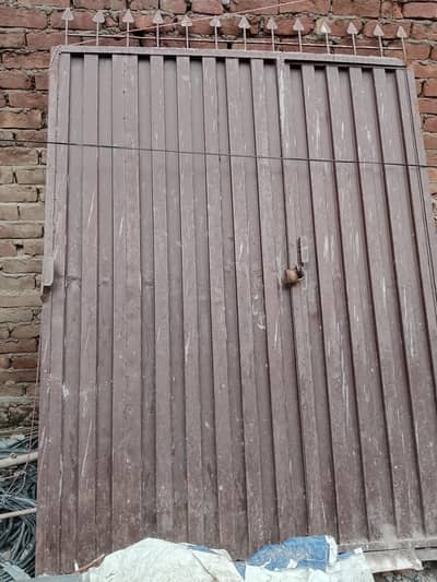 gate 10'