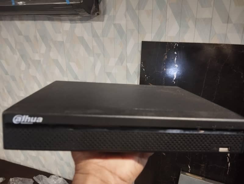 NVR 2108 3