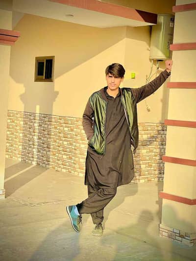 Hamza Khan