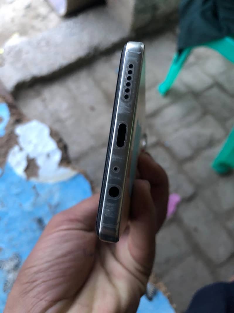 Tecno camon 30 4