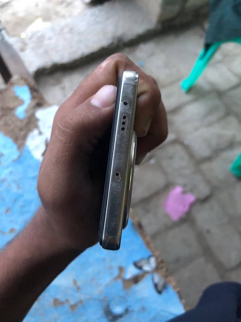 Tecno camon 30 5