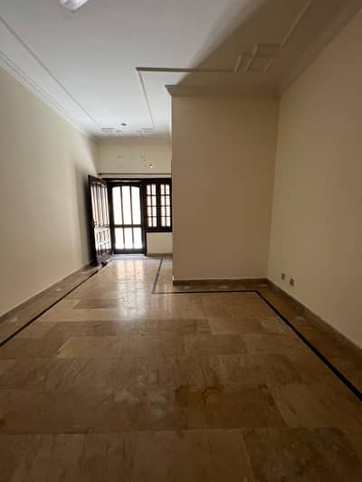 I-8 Beautiful Ground Portion For Rent