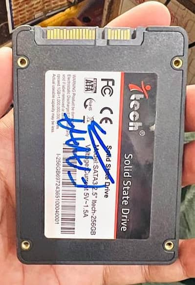 256 GB SSD FOR SALE