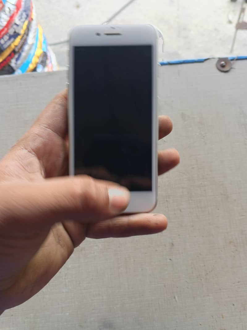 Apple iPhone 8 2