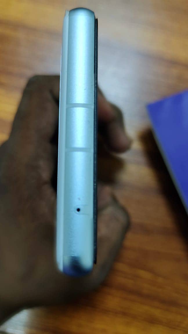 Google Pixel 7a 3