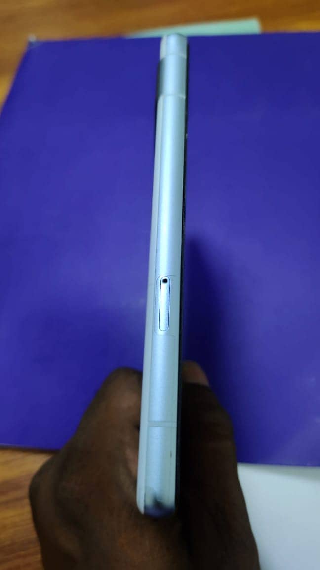 Google Pixel 7a 4