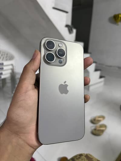 Apple iPhone 15 Pro Max