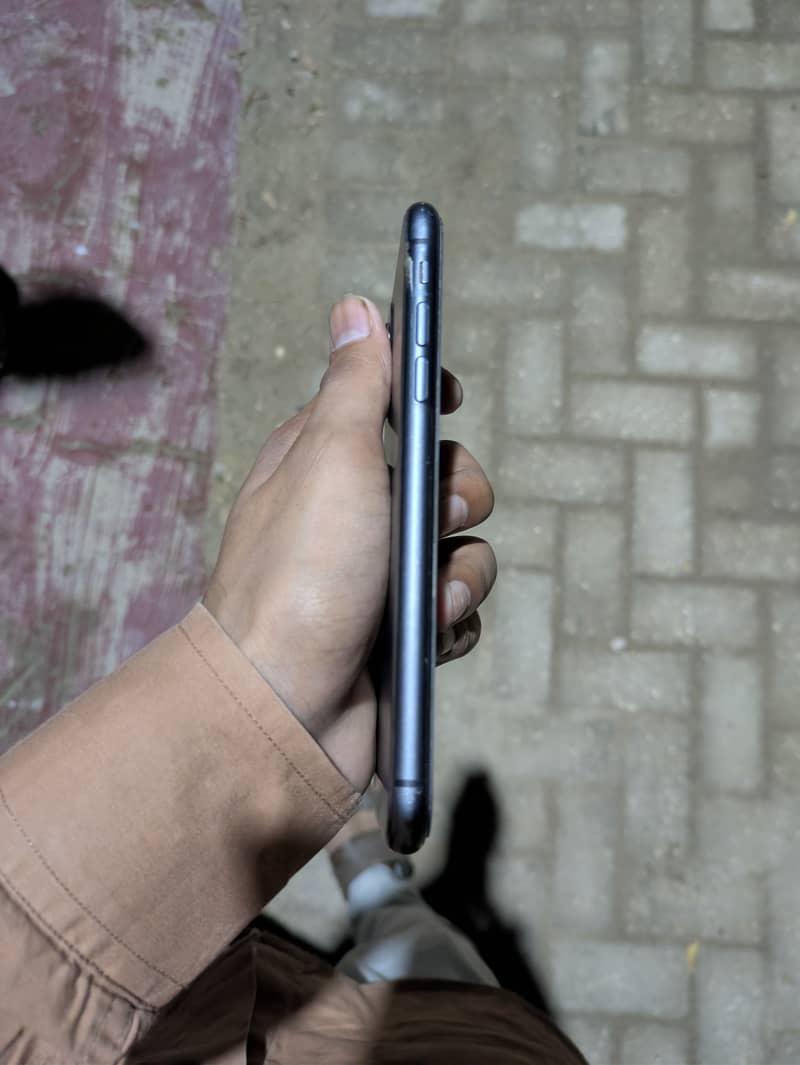 Apple iPhone 11 1
