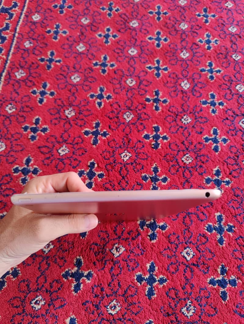 ipad 8generation 32GB 6
