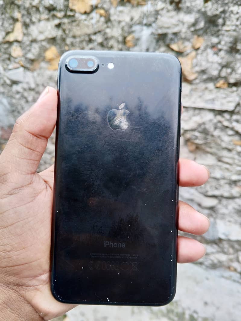 Apple iPhone 7 Plus 0