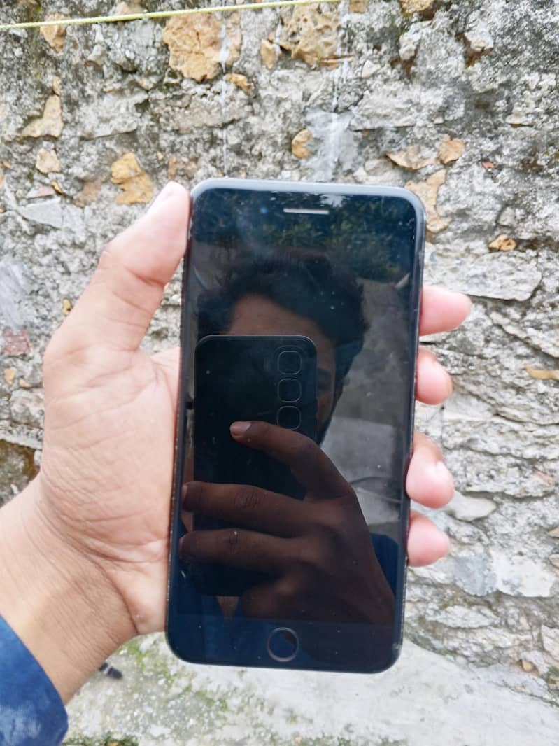 Apple iPhone 7 Plus 1