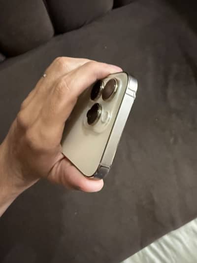 Apple iPhone 14 Pro factory unlock 128gb water pack
