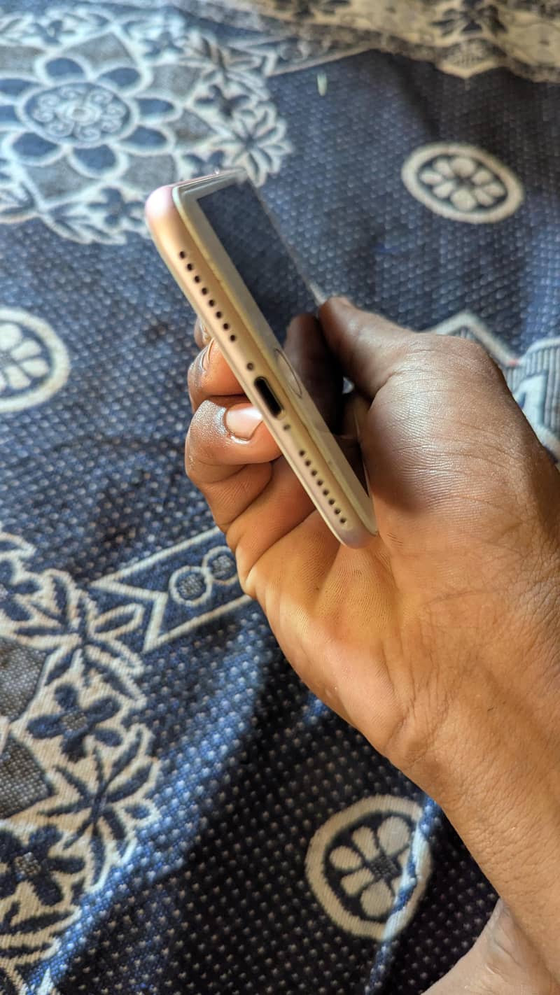 Apple iPhone 7+ 2