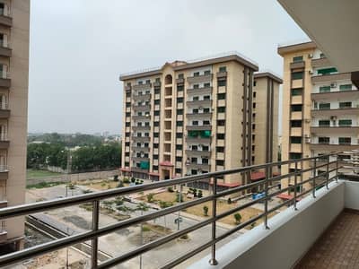 Beautiful View Spacious 10 Marla 3 Bed Flat On 7th Floor For Sale In Askari 11, Lahore