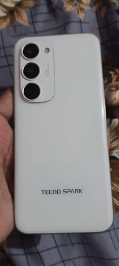 Tecno Spark 40pro plus
