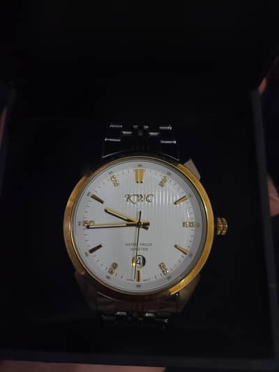 premium brand new slightly used two tone watch with beautiful dial
