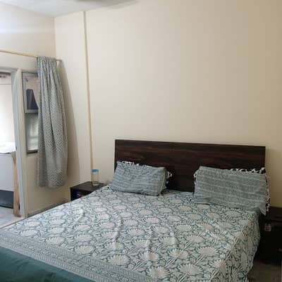 Spacious Prime Location Flat Is Available For Sale In Ideal Location Of Gulistan-E-Jauhar - Block 13