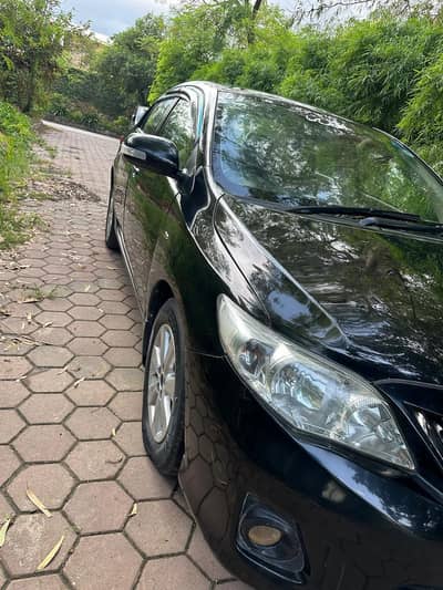 Toyota Corolla GLI 2011