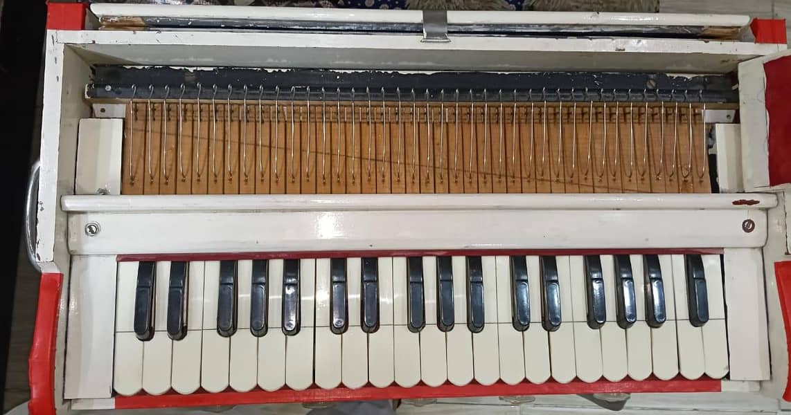 used harmuniam 3