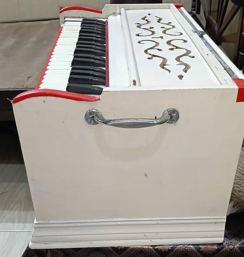 used harmuniam 5