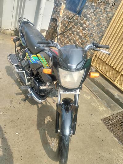 Honda 100 neat and clean