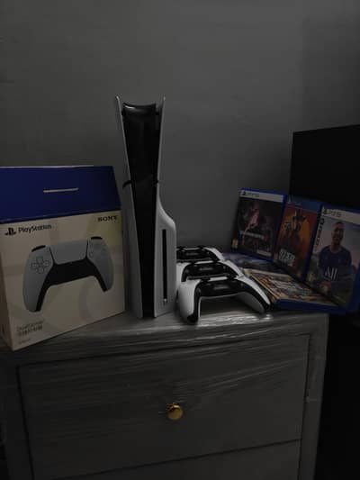 PS5 SLIM DISC 1 TB 10/10 open box with 3 controller and 6 disc