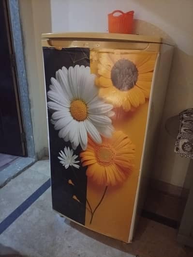 waves single door fridge