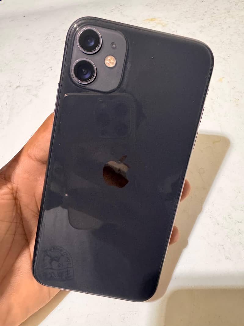 Apple iPhone 11 0