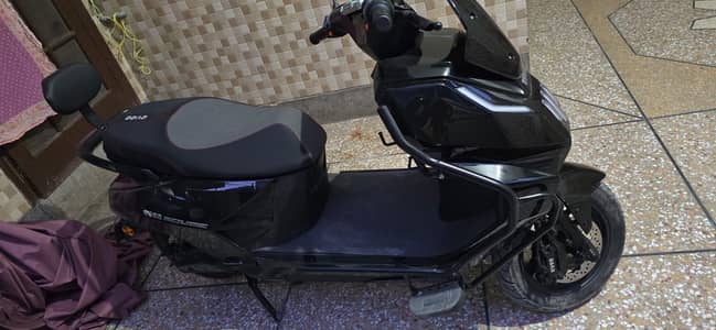 Evee SQUARE for sale model 2026 all bike ok new condition