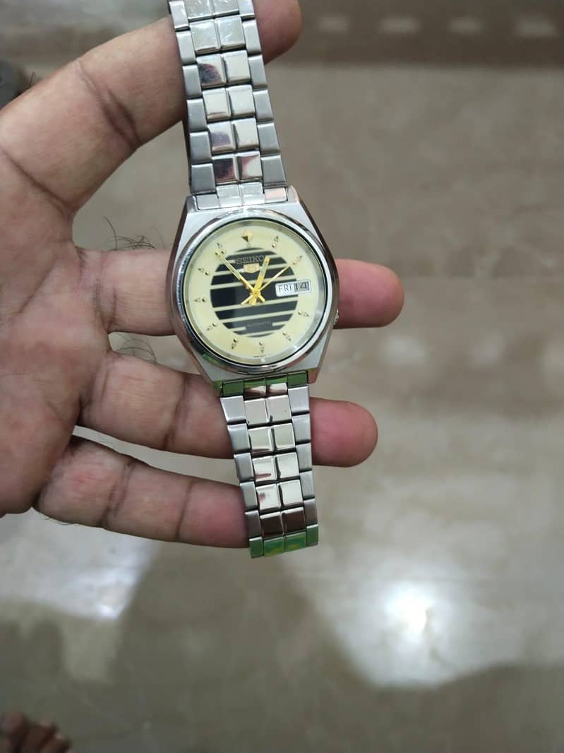 watch 2
