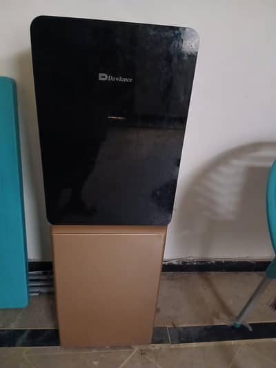 water dispencer with mini fridge