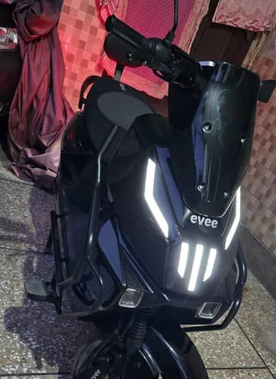 Evee SQUARE for sale model 2026 all bike okay new condition