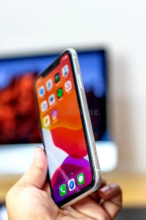 Apple iPhone 11 1