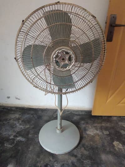 Pedestal Vita Fan
