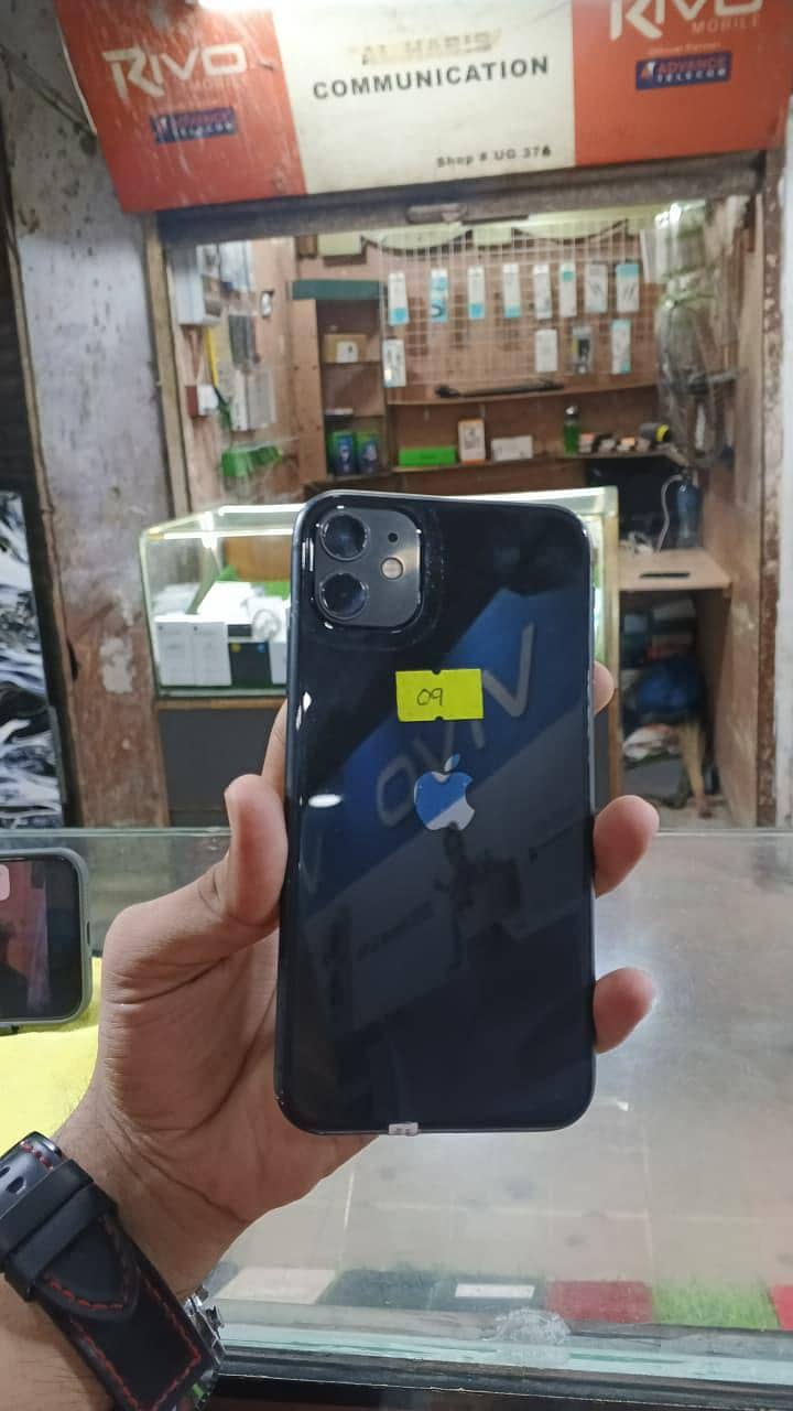 Apple iPhone 11 0
