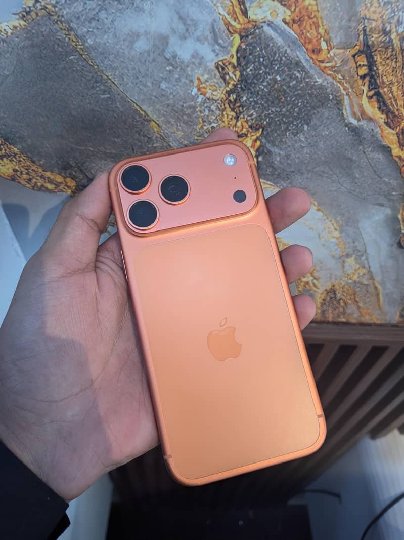 Apple iPhone 17 Pro Max 0